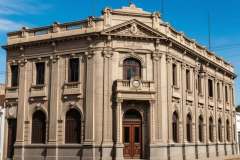 Viejo-Banco-Provincia-situado-en-calle-Dorrego-y-Vicente-Lopez