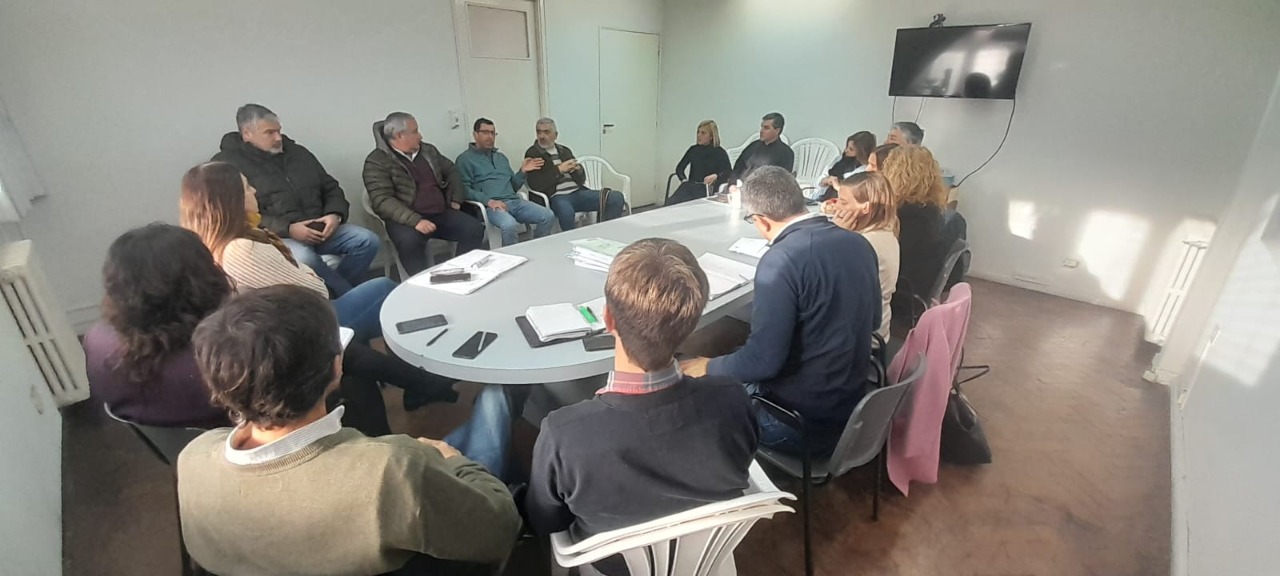 Participaron de la reunión el presidente del Colegio de Martilleros Nahuel Gagoiti y los integrantes del Consejo Directivo, Marcelo Corleto, Rubél González y Sergio Vazzano.